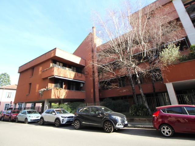 Appartamento in vendita a Oltresempione, Legnano
