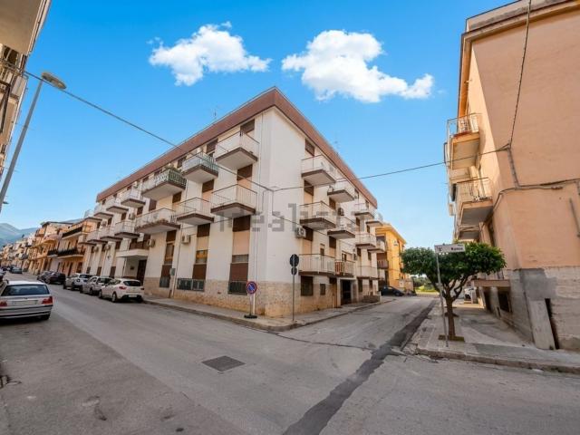 Appartamento in vendita a Cinisi, Sicilia