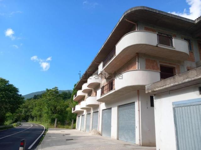 Appartamento in vendita a Civitella Roveto, Abruzzo