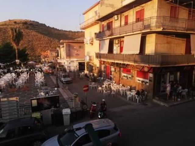 Appartamento in vendita a Alessandria della Rocca, Agrigento