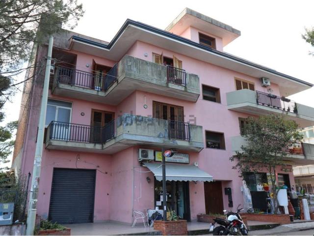 Appartamento in vendita a Aci Sant'antonio, Catania