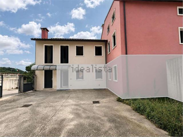 Appartamento in vendita a Gambellara, Veneto