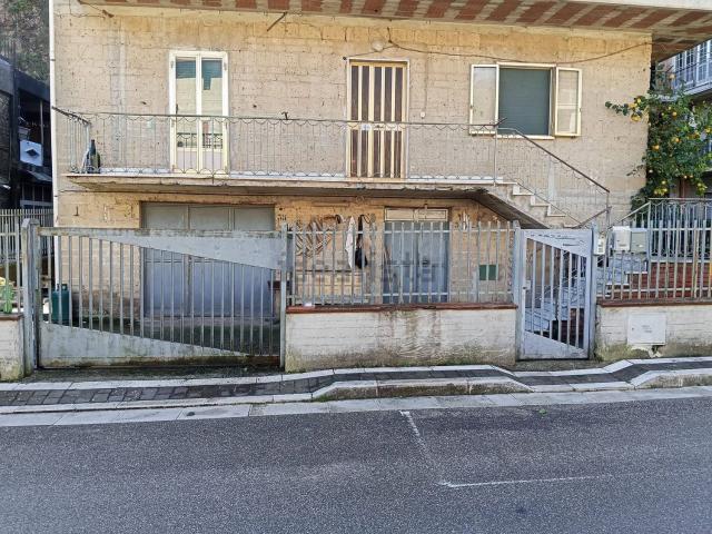 Appartamento in vendita a Moiano, Campania