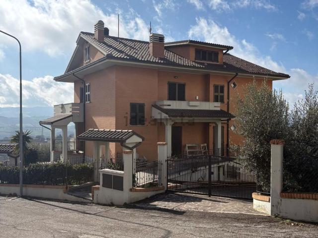 Appartamento in vendita a Sant'Andrea, Marche