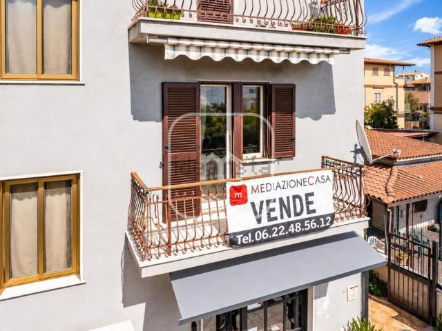 Appartamento in vendita a Giardini di Corcolle, Roma Capitale