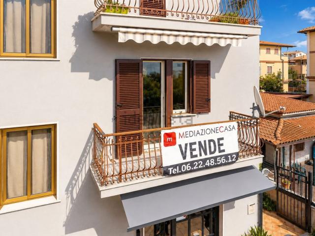 Appartamento in vendita a Giardini di Corcolle, Roma Capitale