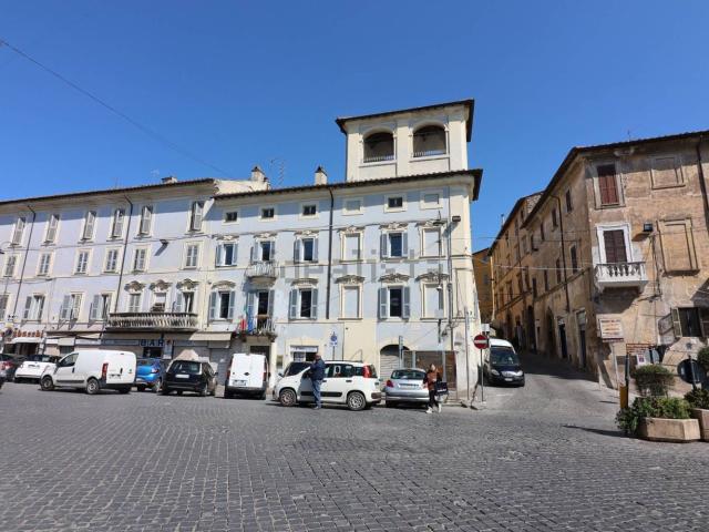Attico in vendita a Ronciglione, Lazio