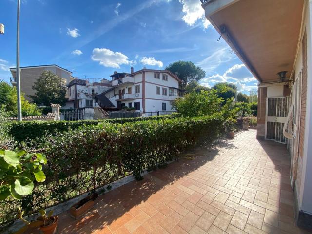 Appartamento in vendita a Cava dei Selci, Roma Capitale