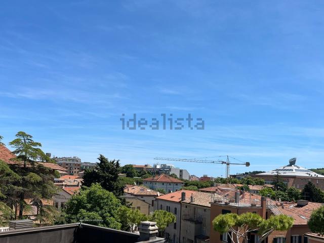 Attico in vendita a Pesaro, Pesaro E Urbino
