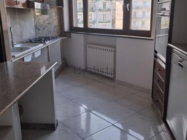 Appartamento in vendita a Rione Bognar, Pozzuoli