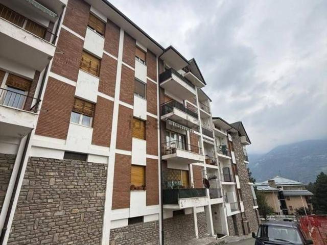 Appartamento in vendita a Le Gotrau, Aosta