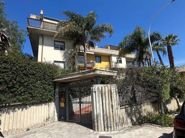 Appartamento in vendita a Picanello-Ognina-Barriera-Canalicchio, Catania