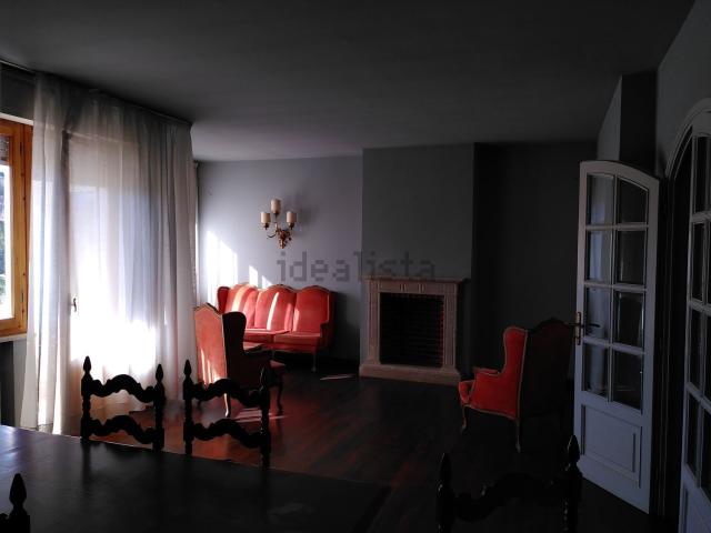 Appartamento in vendita a Larderello, Toscana