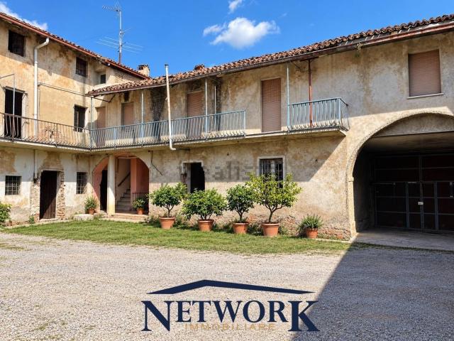 Appartamento in vendita a Castiglione delle Stiviere, Mantova