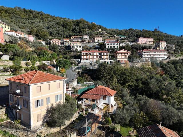 Appartamento in vendita a Pietrabruna, Liguria