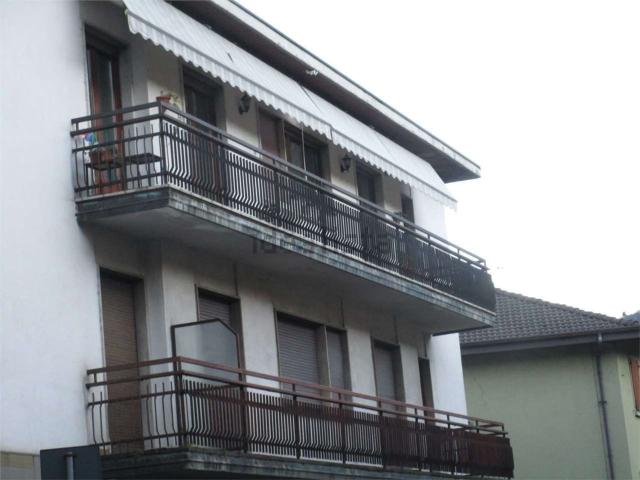 Appartamento in vendita a Sant'omobono Imagna, Lombardia