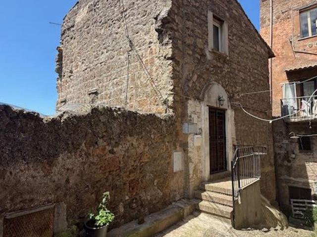 Appartamento in vendita a Capranica, Lazio