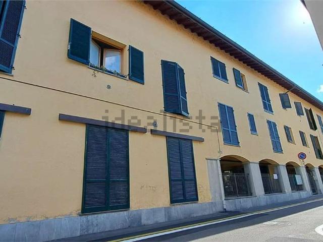 Appartamento in vendita a Cesano Maderno, Lombardia