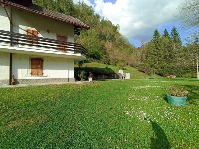 Appartamento in vendita a Comeglians, Friuli-Venezia Giulia