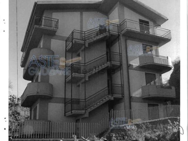 Appartamento in vendita a Randazzo, Catania