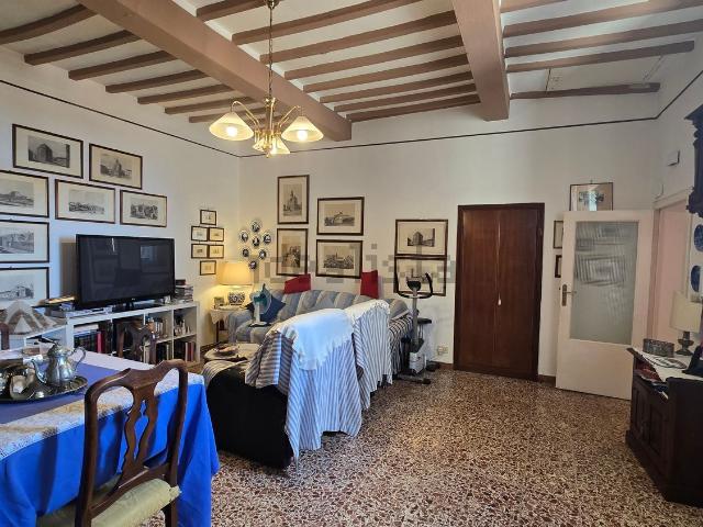 Appartamento in vendita a Volterra, Pisa