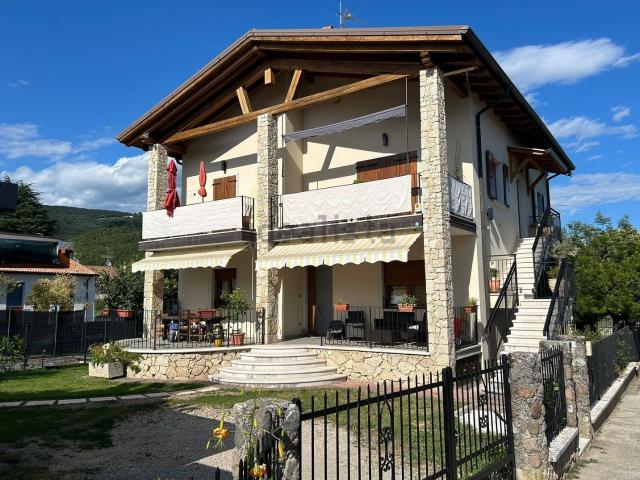 Appartamento in vendita a Castion Veronese, Costermano