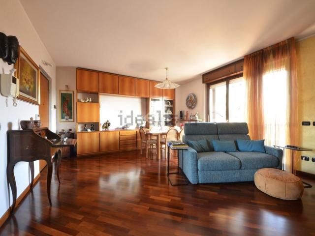 Appartamento in vendita a Gessate, Lombardia