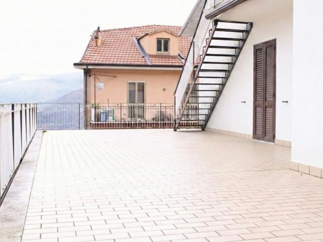 Appartamento in vendita a Castel San Lorenzo, Campania