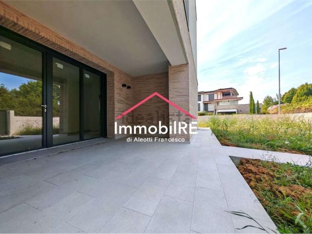 Appartamento in vendita a Re, Reggio Emilia