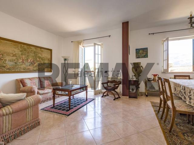 Appartamento in vendita a Villaggio Santa Rosalia, Monreale