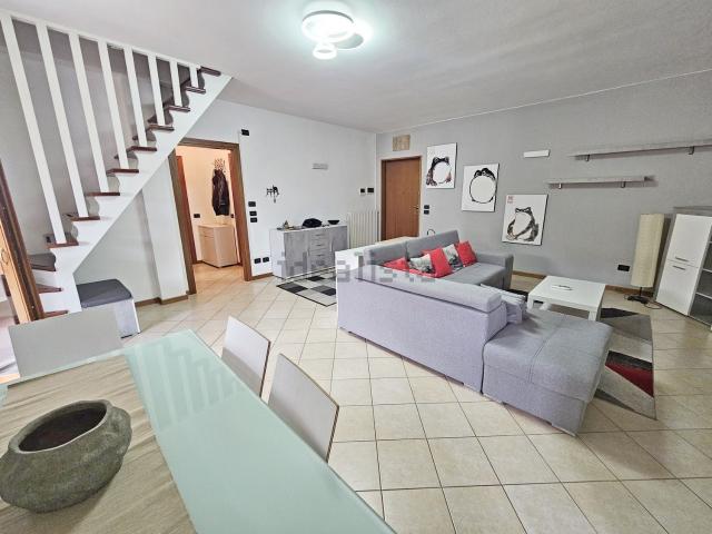 Appartamento in vendita a Desenzano Del Garda, Lombardia