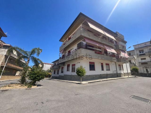 Appartamento in vendita a Oliveri, Messina