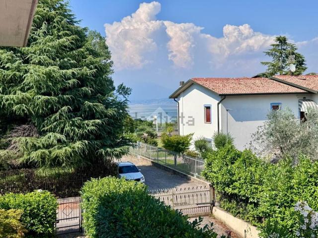 Appartamento in vendita a Peschiera Del Garda, Veneto
