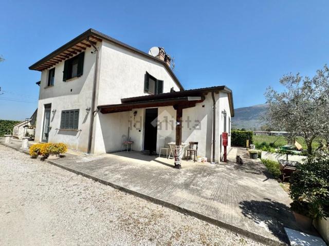 Appartamento in vendita a Assisi, Umbria