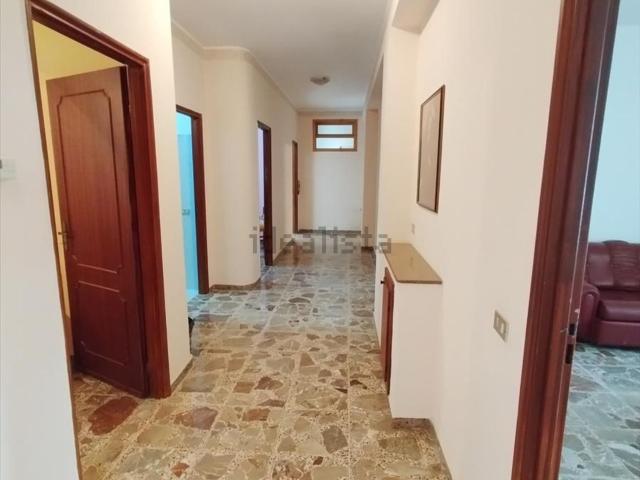 Appartamento in vendita a Calabria, Reggio Calabria