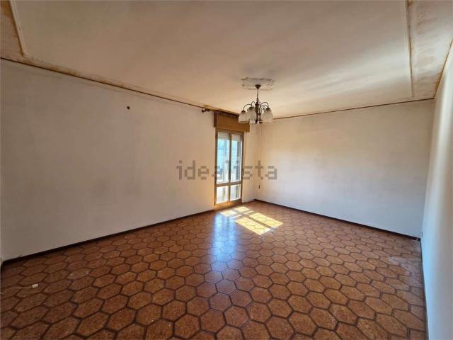 Appartamento in vendita a Modena, Reggio Emilia