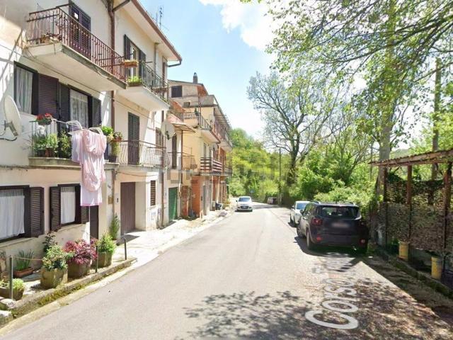 Appartamento in vendita a Turania, Lazio