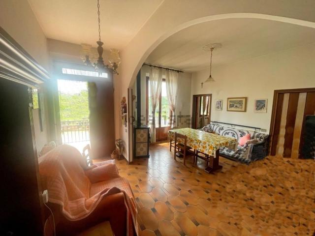 Appartamento in vendita a Lecchi, Toscana