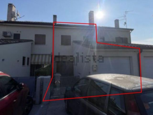 Appartamento in vendita a Valdobbiadene, Veneto