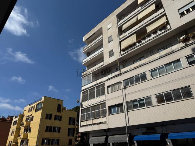 Appartamento in vendita a Villaggio Trieste, Latina