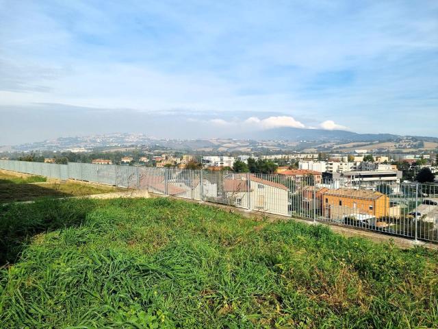 Appartamento in vendita a Marche, Ancona