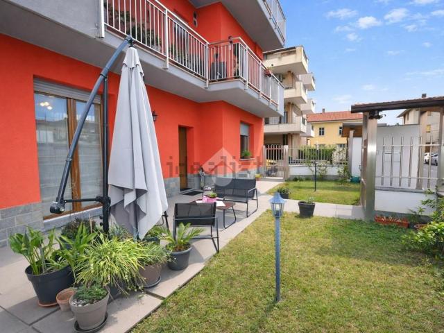 Appartamento in vendita a Valera, Varedo