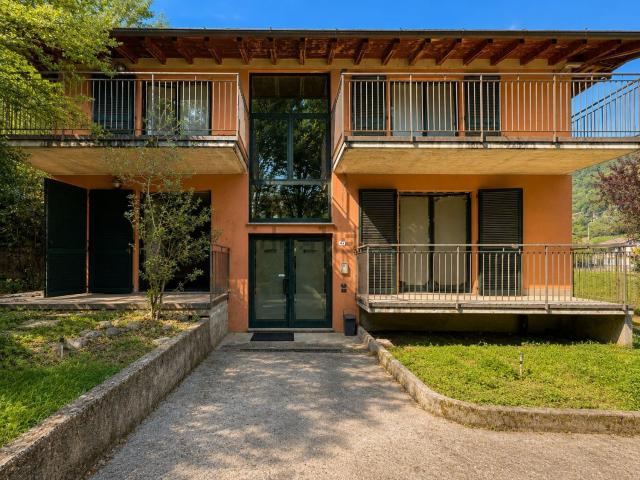 Appartamento in vendita a Adrara San Martino, Lombardia