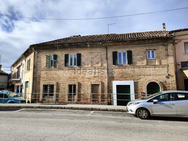Appartamento in vendita a Villa Potenza, Macerata