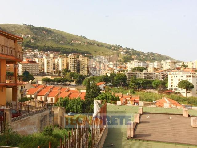 Appartamento in vendita a Villaggio Santa Rosalia, Monreale