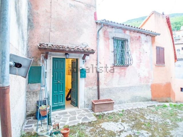 Appartamento in vendita a Rieti, Lazio