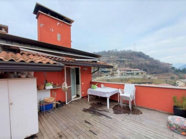 Appartamento in vendita a Chiampo, Veneto