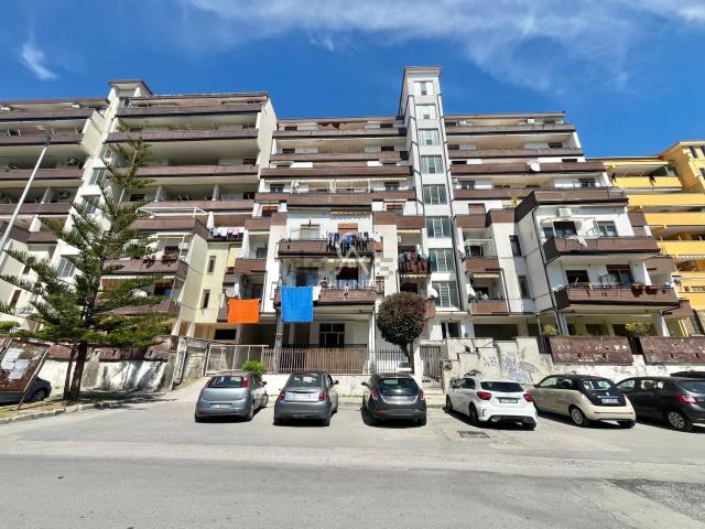 Appartamento in vendita a Salerno, Campania