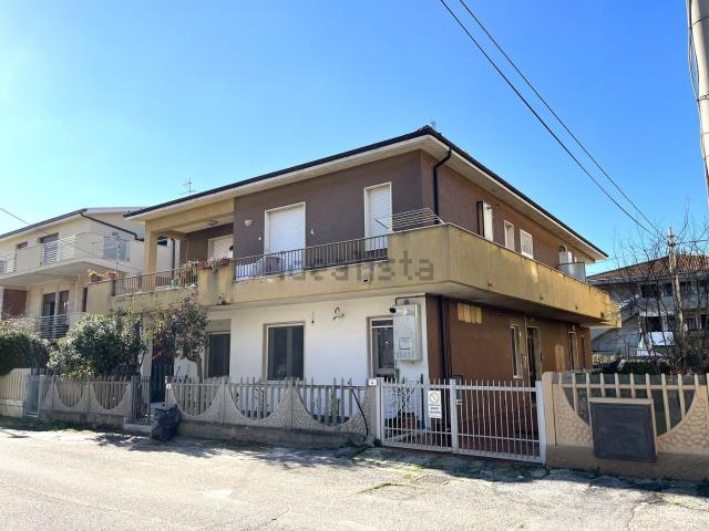 Appartamento in vendita a Silvi, Abruzzo