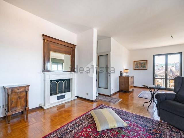 Appartamento in vendita a Castello Di Brianza, Lombardia